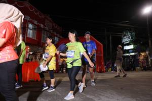 BIB: 3766, 108
                            <button type="button" onclick="openModal(26263745)" class="btn btn-primary btn-sm float-right btn-popup" data-toggle="modal" data-target=".modal-high-quality">
                        <i class="fas fa-shopping-cart"></i> Add to Cart
                    </button>
                                            <button type="button" onclick="isThisMe(26263745, true)" class="btn btn-success btn-sm float-right btn-popup btn-isme hidden" data-toggle="tooltip" data-placement="bottom" title="นี่คือรูปของคุณใช่ไหม คลิกที่นี่เพื่อเอาเข้าอัลบั้ม">
                        <i class="fas fa-plus"></i> Add to album
                    </button>
                    <button type="button" onclick="isThisMe(26263745, false)" class="btn btn-warning btn-sm float-right btn-popup btn-isnotme hidden">
                        <i class="fas fa-ban"></i> Remove from album
                    </button>